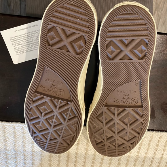 Comme Des Garçons X Converse PLAY Low Sneakers - Picture 6 of 7